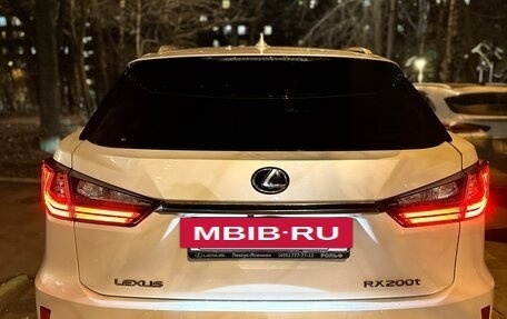 Lexus RX IV рестайлинг, 2016 год, 4 450 000 рублей, 5 фотография