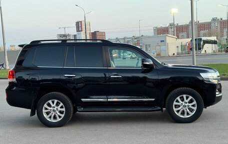 Toyota Land Cruiser 200, 2018 год, 6 380 000 рублей, 3 фотография