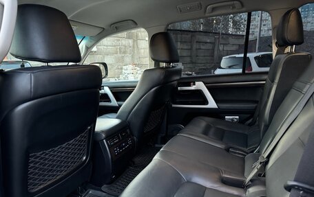 Toyota Land Cruiser 200, 2018 год, 6 380 000 рублей, 11 фотография