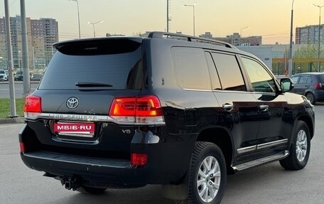 Toyota Land Cruiser 200, 2018 год, 6 380 000 рублей, 4 фотография