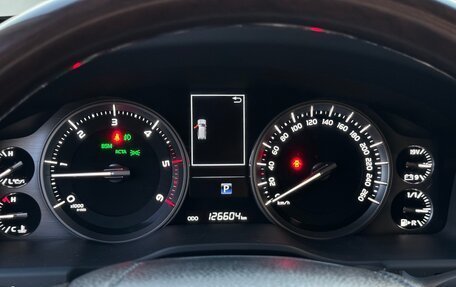 Toyota Land Cruiser 200, 2018 год, 6 380 000 рублей, 21 фотография
