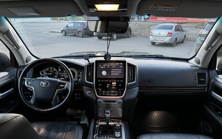 Toyota Land Cruiser 200, 2018 год, 6 380 000 рублей, 17 фотография