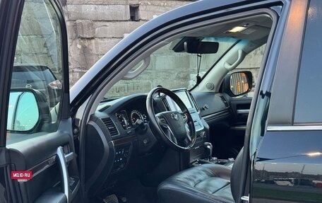 Toyota Land Cruiser 200, 2018 год, 6 380 000 рублей, 18 фотография