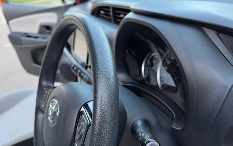 Toyota Vitz, 2017 год, 1 300 000 рублей, 10 фотография