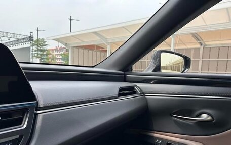 Lexus ES VII, 2022 год, 2 990 000 рублей, 18 фотография