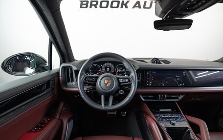 Porsche Cayenne III, 2025 год, 23 990 000 рублей, 12 фотография