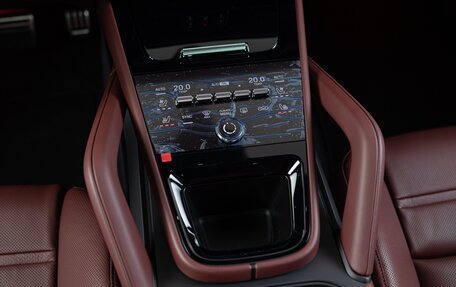 Porsche Cayenne III, 2025 год, 23 990 000 рублей, 19 фотография