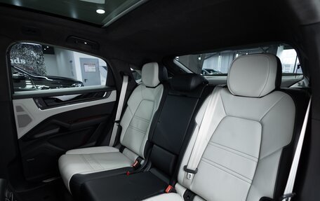 Porsche Cayenne III, 2025 год, 16 390 000 рублей, 25 фотография