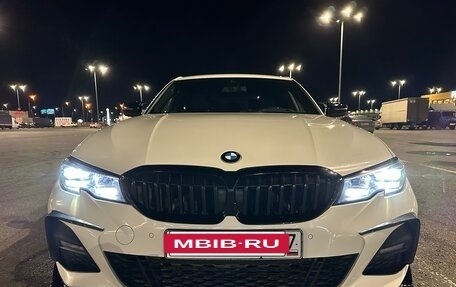 BMW 3 серия, 2020 год, 3 100 000 рублей, 3 фотография
