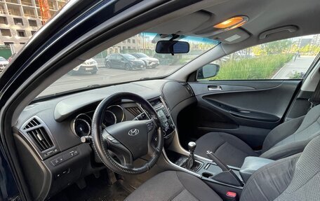 Hyundai Sonata VI, 2010 год, 1 100 000 рублей, 13 фотография