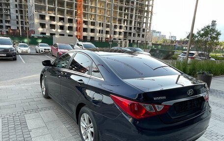 Hyundai Sonata VI, 2010 год, 1 100 000 рублей, 8 фотография