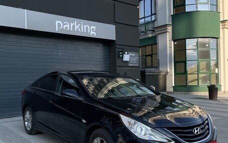 Hyundai Sonata VI, 2010 год, 1 100 000 рублей, 3 фотография