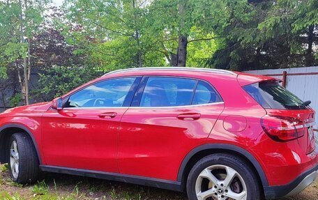 Mercedes-Benz GLA, 2019 год, 2 350 000 рублей, 3 фотография