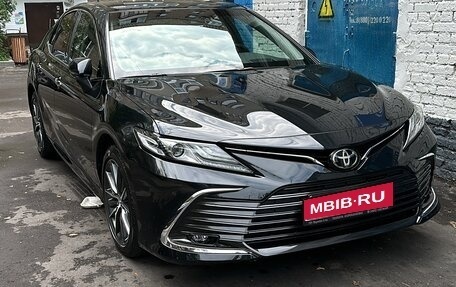 Toyota Camry, 2022 год, 3 150 000 рублей, 1 фотография