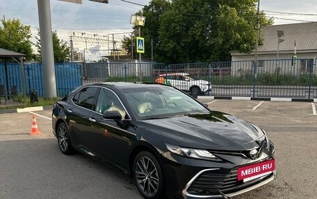 Toyota Camry, 2022 год, 3 150 000 рублей, 6 фотография