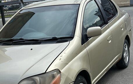 Toyota Platz, 2001 год, 270 000 рублей, 2 фотография