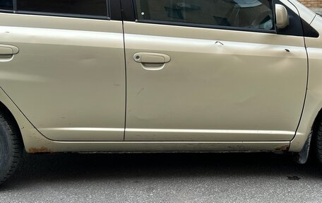Toyota Platz, 2001 год, 270 000 рублей, 8 фотография