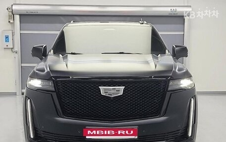 Cadillac Escalade V, 2022 год, 10 990 023 рублей, 2 фотография