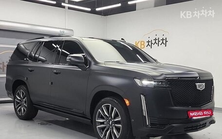Cadillac Escalade V, 2022 год, 10 990 023 рублей, 4 фотография