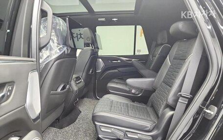 Cadillac Escalade V, 2022 год, 10 990 023 рублей, 13 фотография