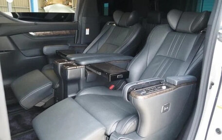 Toyota Alphard III, 2022 год, 3 899 123 рублей, 29 фотография