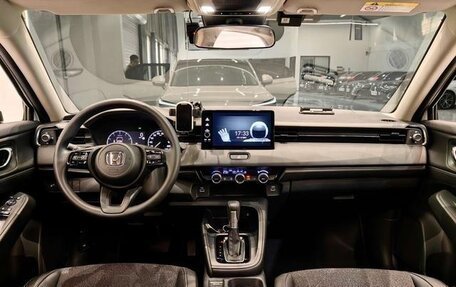Honda Vezel, 2023 год, 1 967 548 рублей, 6 фотография