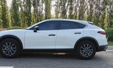 Mazda CX-4, 2022 год, 1 875 548 рублей, 7 фотография