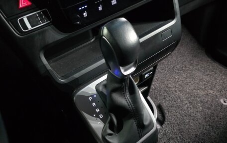 Hyundai Staria, 2021 год, 2 406 000 рублей, 13 фотография