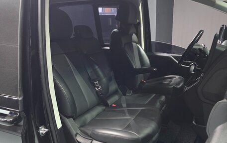 Hyundai Staria, 2021 год, 2 406 000 рублей, 16 фотография