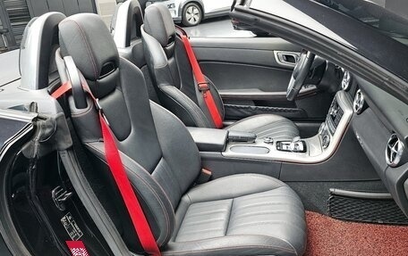 Mercedes-Benz SLK-Класс, 2016 год, 2 140 000 рублей, 12 фотография
