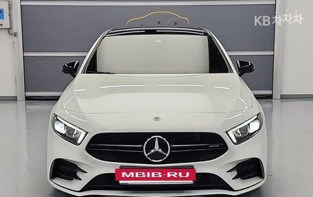 Mercedes-Benz A-Класс AMG, 2022 год, 3 700 000 рублей, 2 фотография