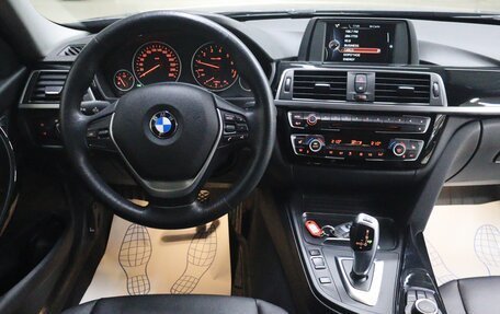 BMW 3 серия, 2017 год, 1 800 000 рублей, 9 фотография