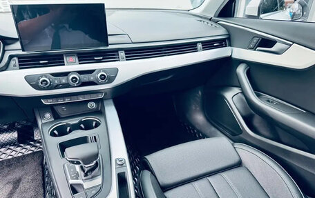 Audi A4, 2021 год, 2 350 000 рублей, 11 фотография