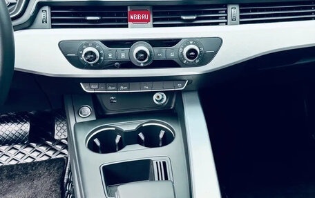 Audi A4, 2021 год, 2 350 000 рублей, 10 фотография