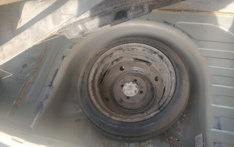 Toyota Platz, 2001 год, 515 000 рублей, 8 фотография