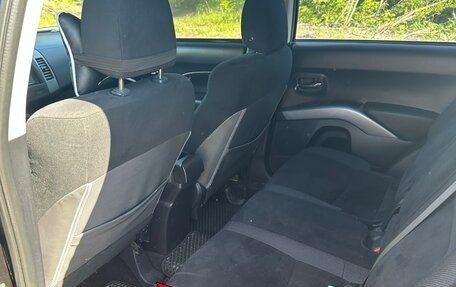 Mitsubishi Outlander III рестайлинг 3, 2008 год, 1 150 000 рублей, 15 фотография