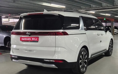 KIA Carnival III, 2021 год, 2 260 000 рублей, 4 фотография