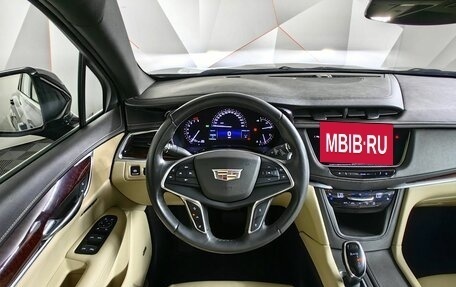 Cadillac XT5 I рестайлинг, 2017 год, 2 899 900 рублей, 15 фотография