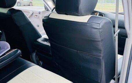 Toyota Land Cruiser 100 рестайлинг 2, 2005 год, 1 850 000 рублей, 16 фотография