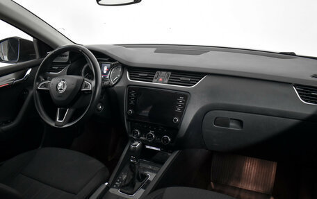 Skoda Octavia, 2017 год, 1 590 000 рублей, 9 фотография