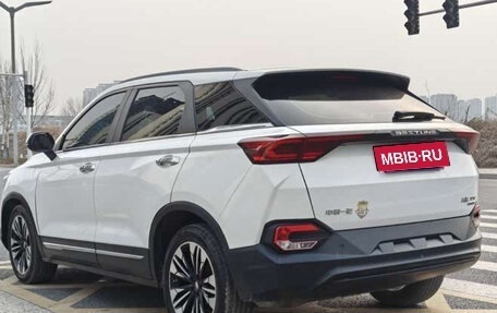 FAW Bestune T77, 2023 год, 1 550 000 рублей, 4 фотография