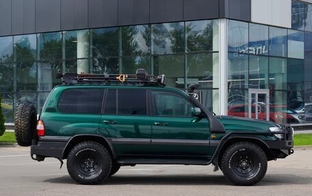 Toyota Land Cruiser 100 рестайлинг 2, 2006 год, 4 500 000 рублей, 5 фотография