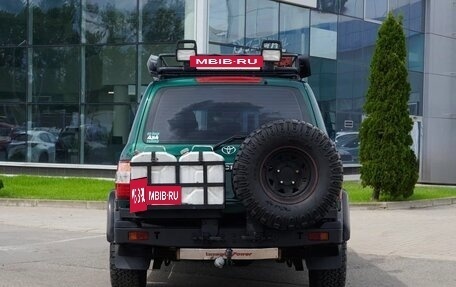 Toyota Land Cruiser 100 рестайлинг 2, 2006 год, 4 500 000 рублей, 8 фотография