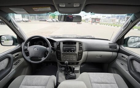 Toyota Land Cruiser 100 рестайлинг 2, 2006 год, 4 500 000 рублей, 14 фотография