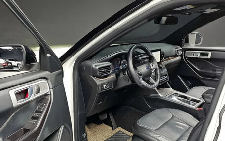 Ford Explorer VI, 2022 год, 6 фотография