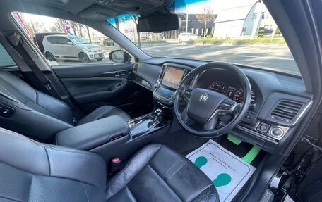 Toyota Crown, 2016 год, 2 173 000 рублей, 10 фотография