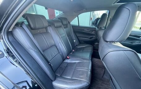 Toyota Crown, 2016 год, 2 173 000 рублей, 36 фотография