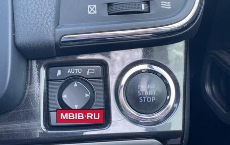 Toyota Crown, 2016 год, 2 173 000 рублей, 28 фотография