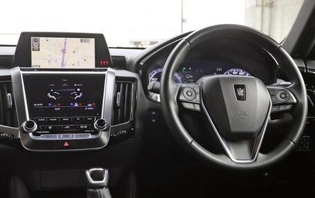 Toyota Crown, 2021 год, 2 597 000 рублей, 16 фотография