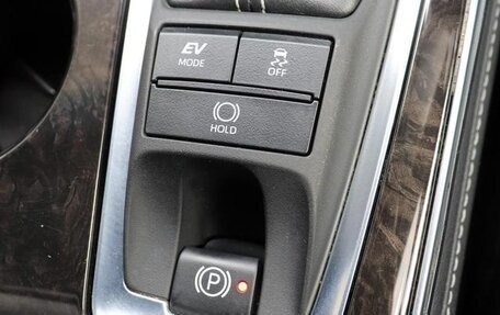 Toyota Crown, 2021 год, 2 597 000 рублей, 29 фотография